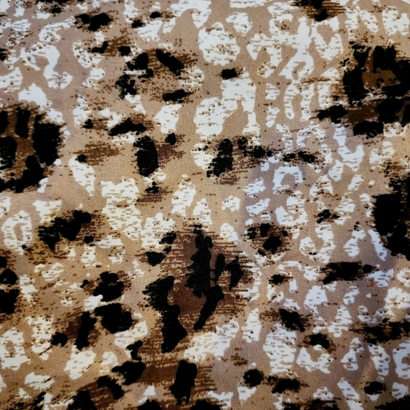 Live 4 Truth Animal Print & Floral Button Up Collared Shirt Women's Plus 3X EUC - Picture 3 of 9